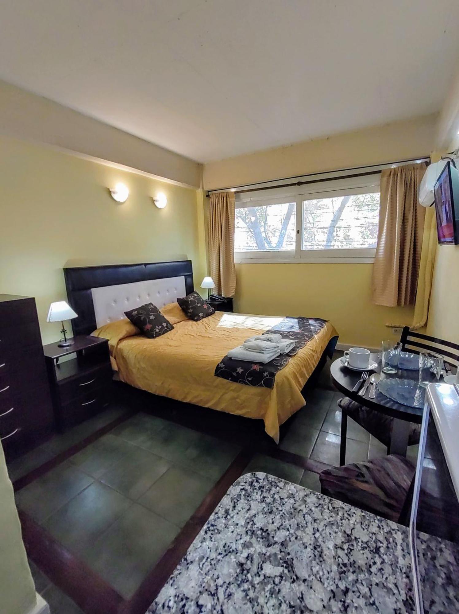 Plaza Milenium Apartahotel